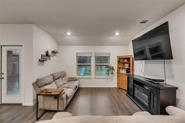 Photo - 181 Seabiscuit Rd