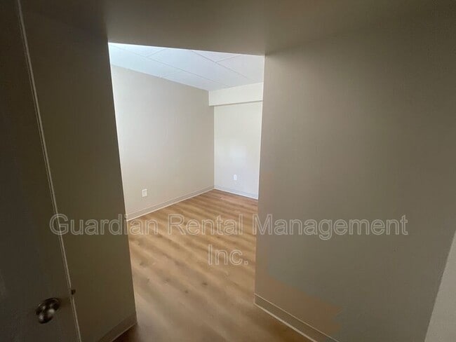 Photo - 404 Ambrose St Unit 2