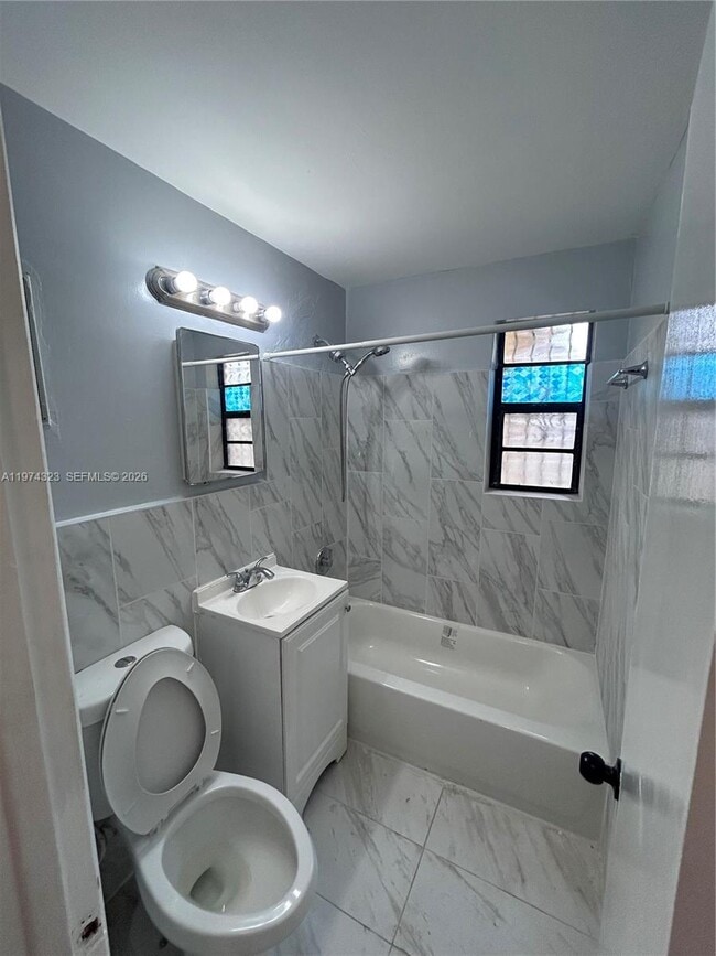 Photo - 91 NE 2nd Ave