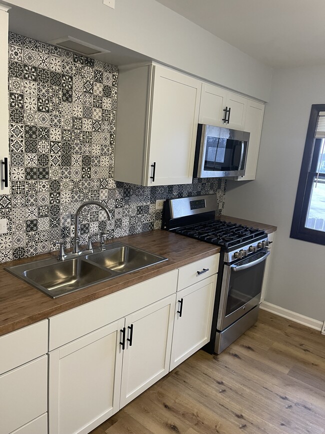 Photo - 5 Thomas Ct Unit 1E