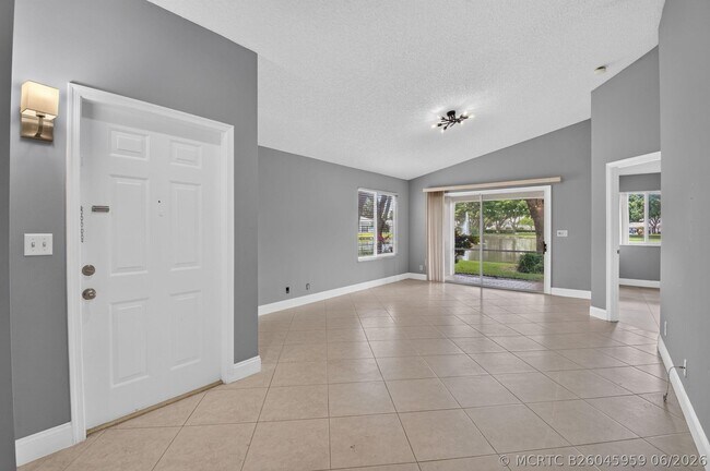 Photo - 9220A Vineland Ct
