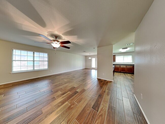 Photo - 219 Stable Dr