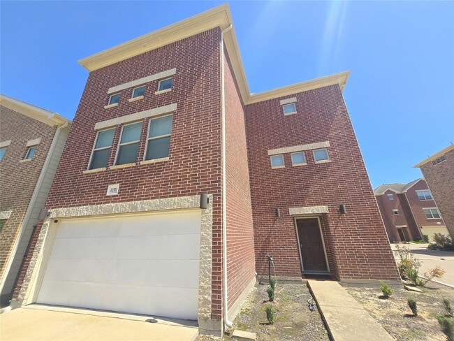 Building Photo - 11511 S Main St Rental
