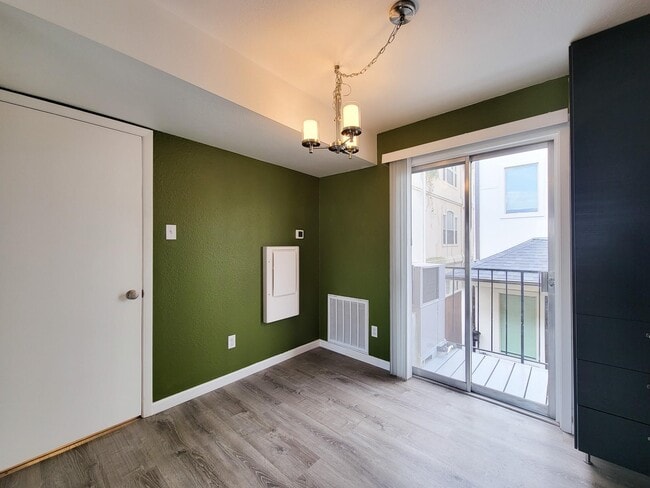 Photo - 1418 Vermont St Unit 9