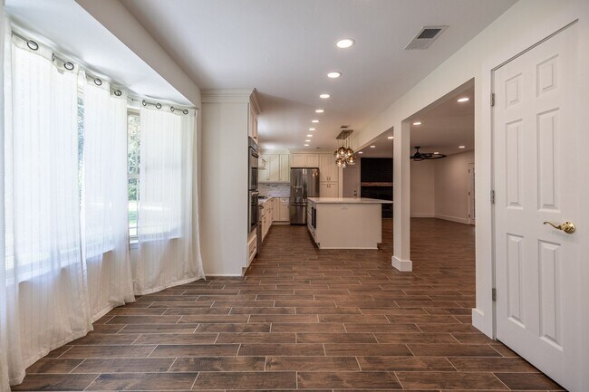 10736 Pecan Dr