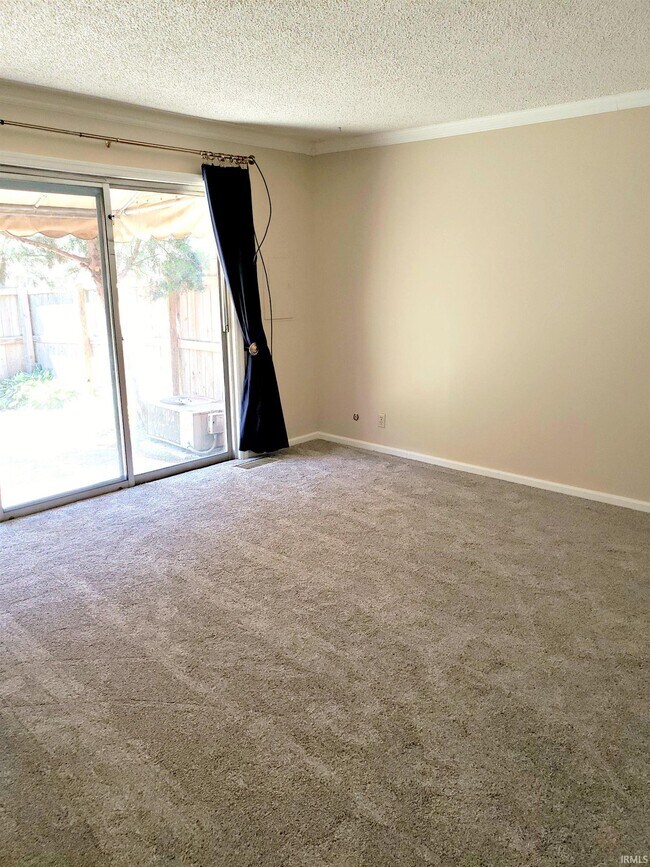 101 Hampton Dr Condo Condo for Rent in Evansville, IN