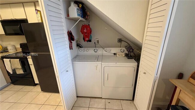 735 SW 148th Ave Unit 1711