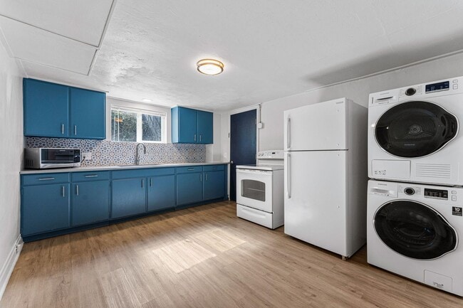 Photo - Lower Level Unit in Englewood!