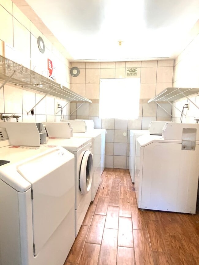 Jordan Court Apartments