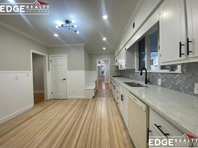 Photo - 80 Wallingford Rd Unit 1