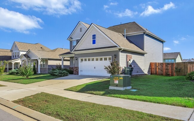 Photo - 417 Wind Dance Dr