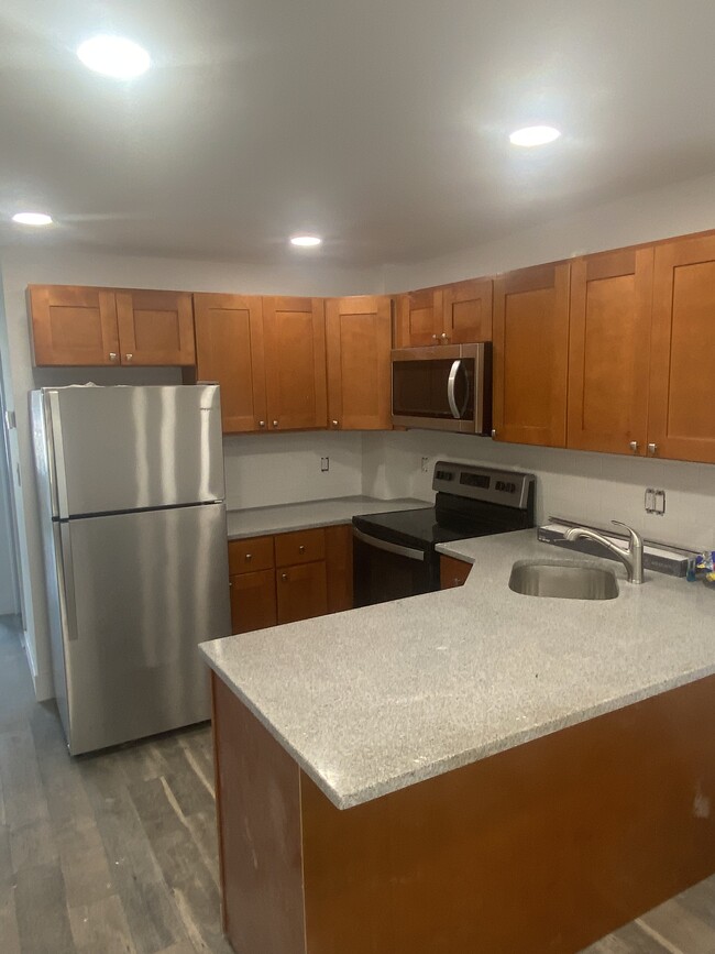 Kitchen - 1541 N 60th St Condominio Unidad 2A