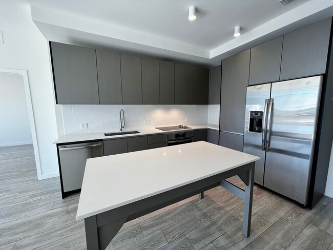 Building Photo - 42 NW 33rd St Unit A1 Rental