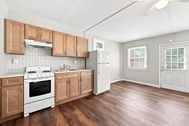 Photo - 571 Olive St Unit A