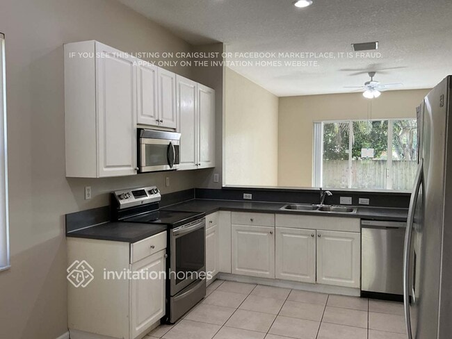 Photo - 4500 W Broward Blvd