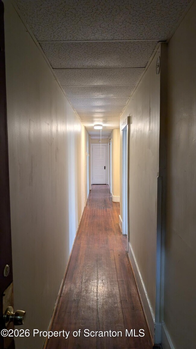 Building Photo - 1411 N Washington Ave