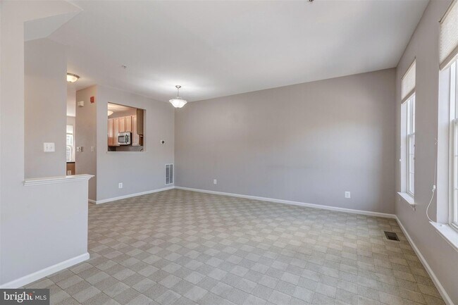 Photo - 5140 Donovan Dr
