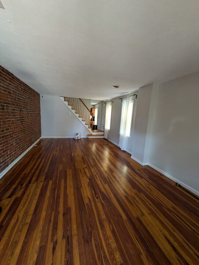 Photo - 1914 Maple St
