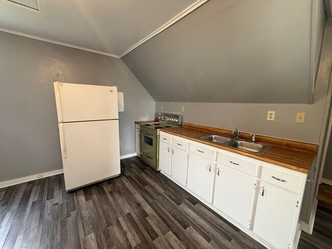 Photo - East 3rd Duplex Unit East 3rd Duplex - 409.5