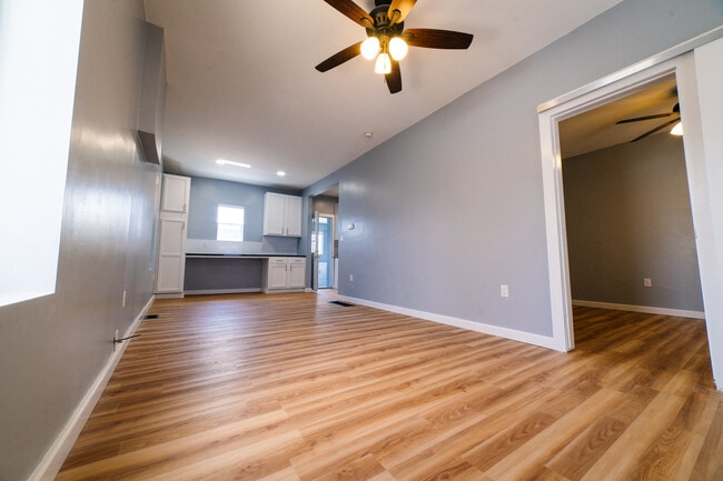 Building Photo - 2622 W 25th Ave Rental