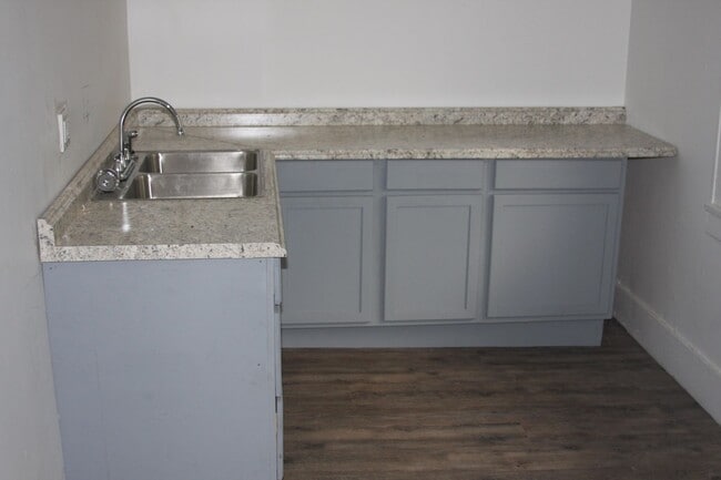 Photo - 722 W Cherry St Unit 722 W Cherry  B