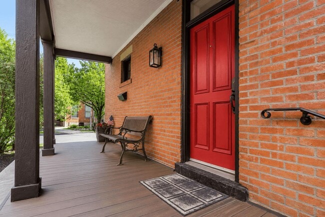 Photo - 101 Warren St