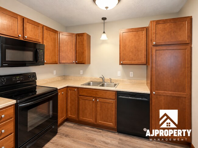 1040 N Main Ave Unit D