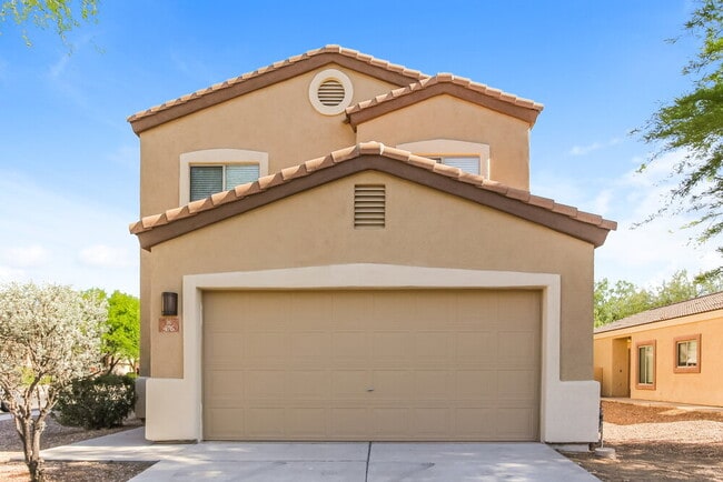 Building Photo - 476 East Placita Rejilla