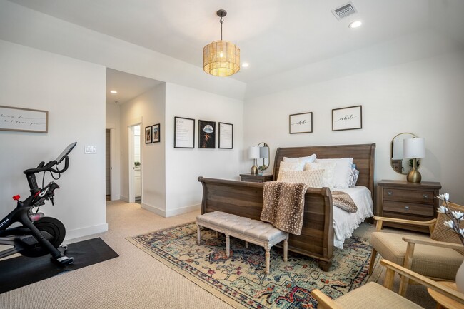 Building Photo - 5217 Pinemont Creek Ln