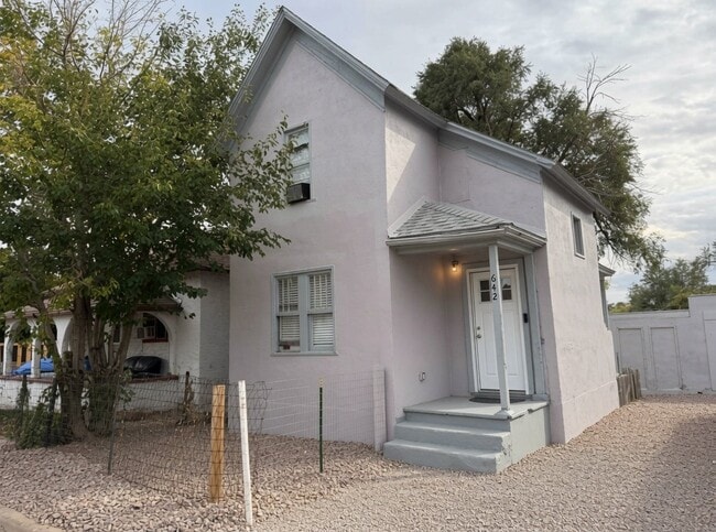 Photo - 642 Bellevue Pl