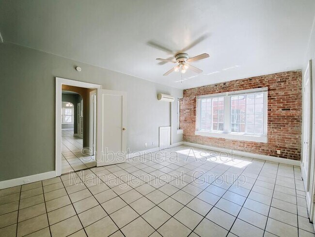 Photo - 518 NW 12th St