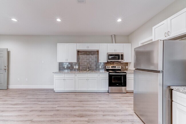 Photo - 2906 Berry Rd