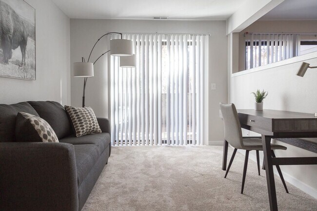 Photo - Condo in  Downtown Boulder Furnished One bedroom with Den and large Patio looking out to Flatirons