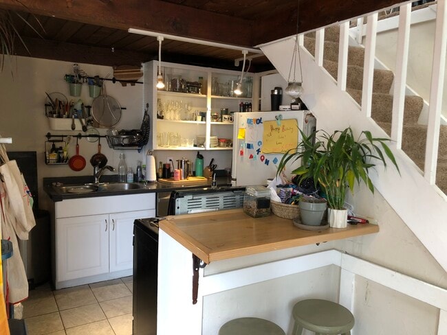 Kitchen - 1840 Spruce St