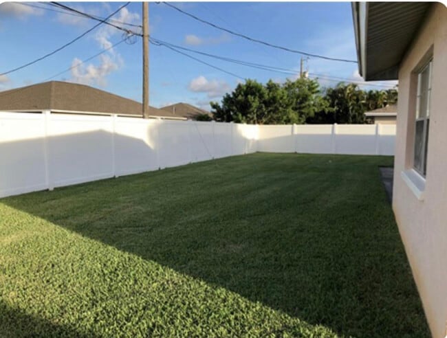 Photo - 3633 Country Club Blvd