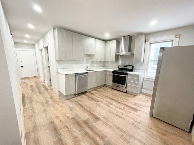 Photo - 10 Wave Ave Unit 2