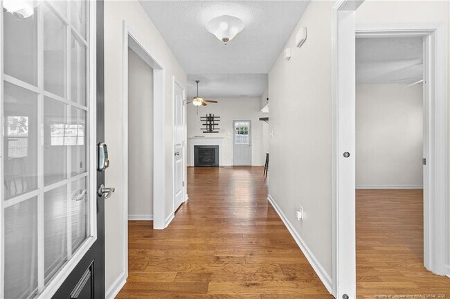 Photo - 44 Schoomaker Ct