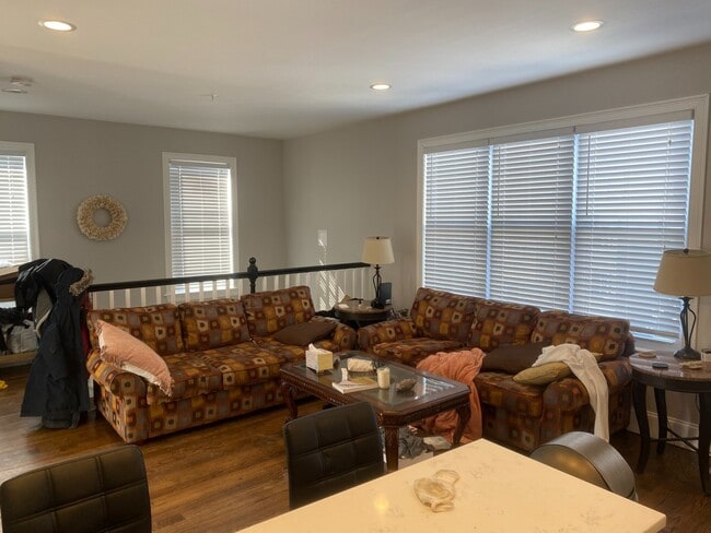 Photo - 783 Parker St Unit 3