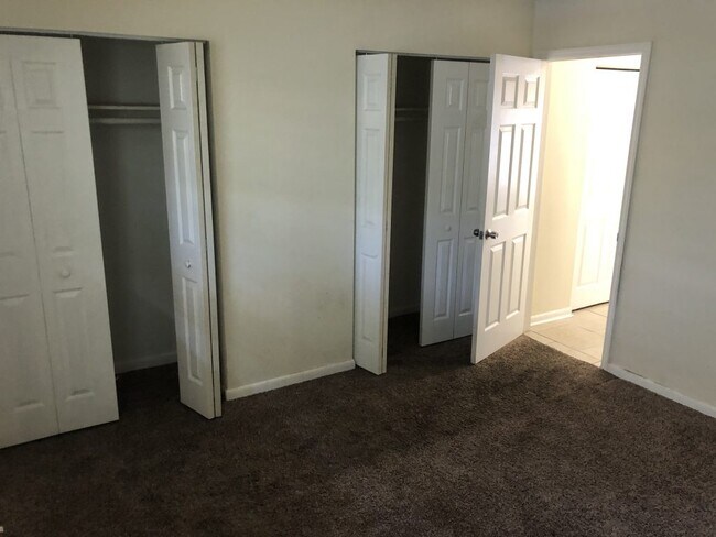 Photo - 417 Woodrow Ave