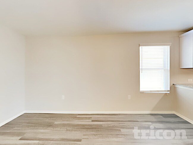 Photo - 6815 Hibiscus Falls