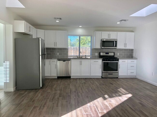 Photo - 3219 E Bermuda St Unit #1