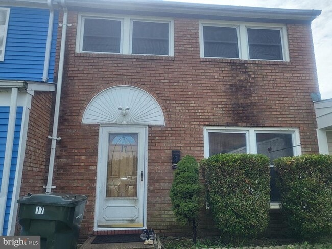 Photo - 17 Roberts Pl Townhome