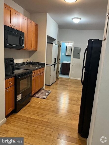 Building Photo - 3313 N Park Ave Unit 1 Rental