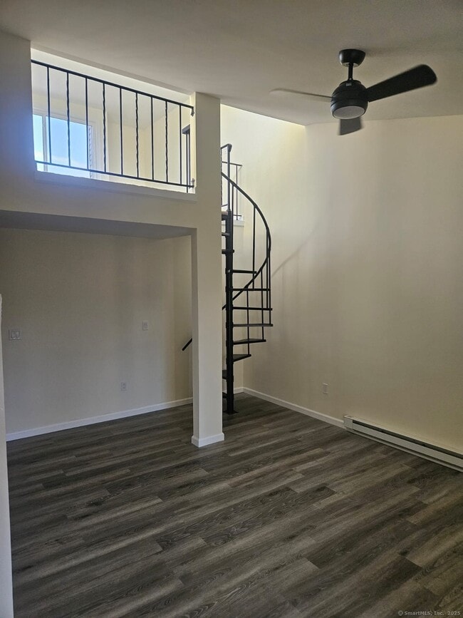 Building Photo - 125 Burgundy Hill Ln Unit 125 Rental