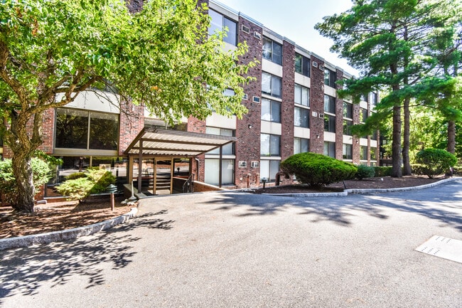 Building Photo - 993 Massachusetts Ave Unit 212 Rental