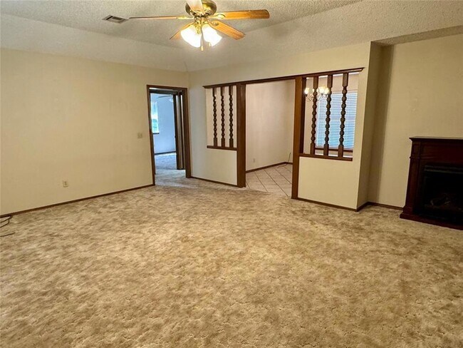 Photo - 153 Jami Ave