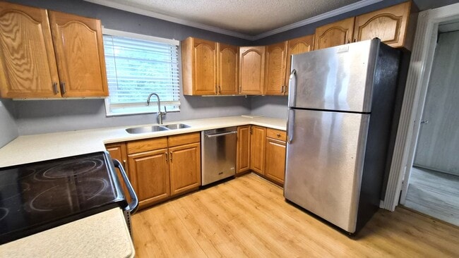 Photo - 332 N Fishtrap Rd