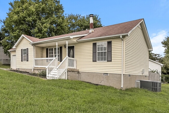 Photo - 581 Woodcrest Dr