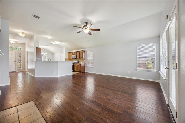 3813 Bandice Ln