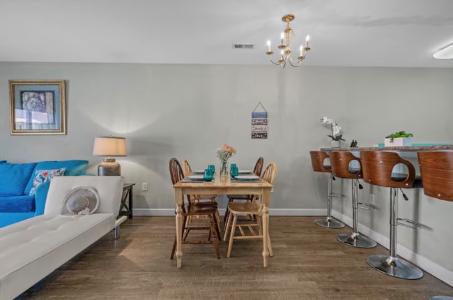 Photo - 2200 Crow Ln